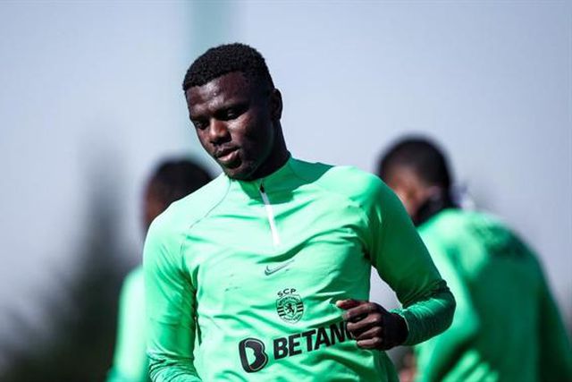 Contra os canhões marcha Diomande