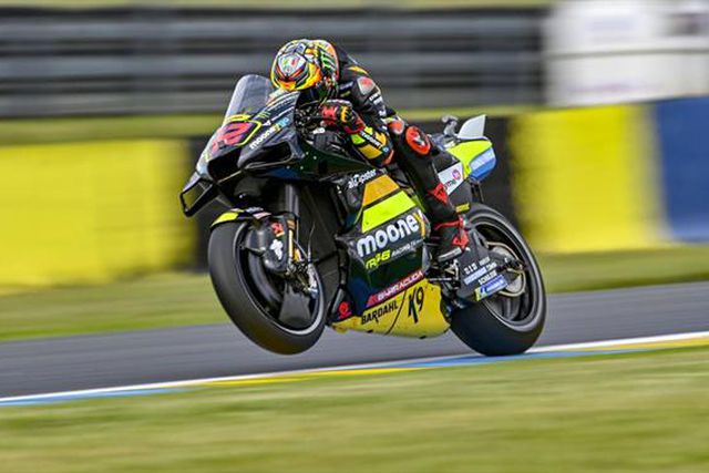 Bezzecchi vence em Le Mans e ‘ameaça’ Bagnaia