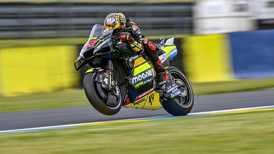 Bezzecchi vence em Le Mans e ‘ameaça’ Bagnaia