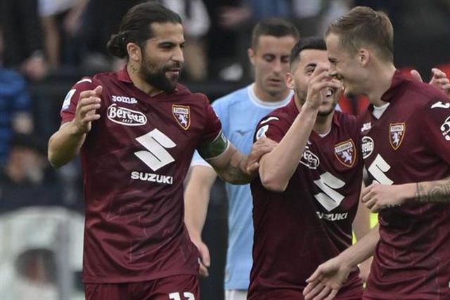 Lazio perde em casa e fica com segundo lugar em perigo