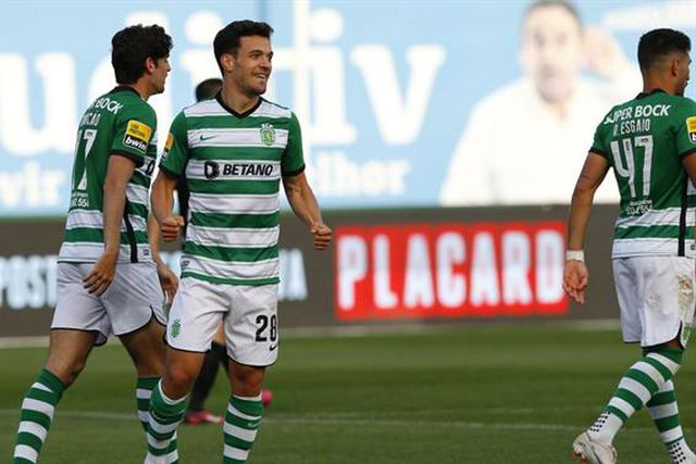 Pote faz o terceiro para o Sporting no início da segunda parte (vídeo)