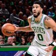 Celtics fazem 2-0, Cavs e Suns empatam 'play-off'