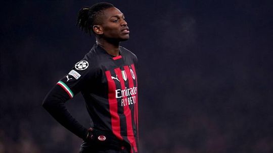 Rafael Leão defende Lukaku e lembra caso de racismo com Ibrahimovic