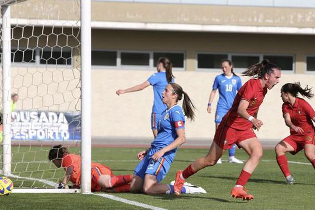 Sub-19 esmagam Roménia e estão a um empate do Europeu