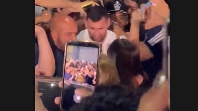 Messi foi jantar fora em Buenos Aires e desencadeou o caos (vídeo)