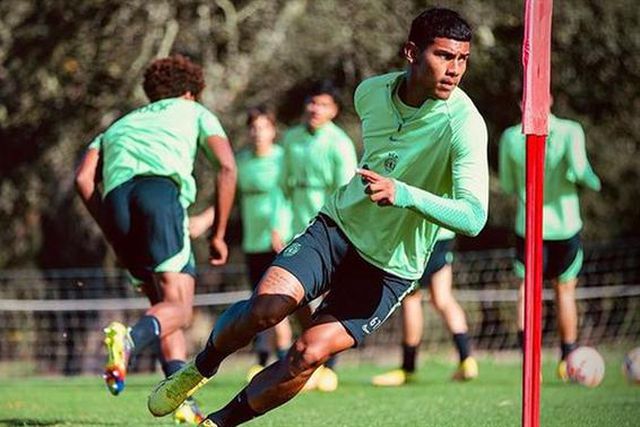 Barcelona B faz mira a central leonino