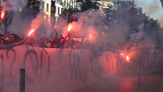 Protesto: Claque do PSG cessa atividades até final da época