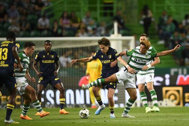Sporting bate Famalicão em Alvalade (veja o resumo)