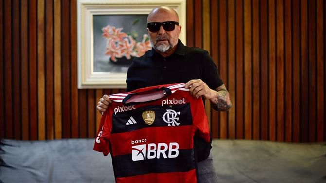 Sampaoli já no Rio para orientar o 'mengão'