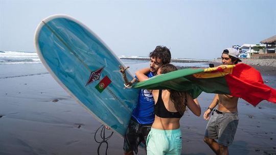 Irmãos Dantas deixam Portugal a sonhar no Mundial de Longboard