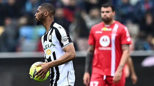 Beto marca de penálti e salva um ponto para a Udinese (veja os golos)