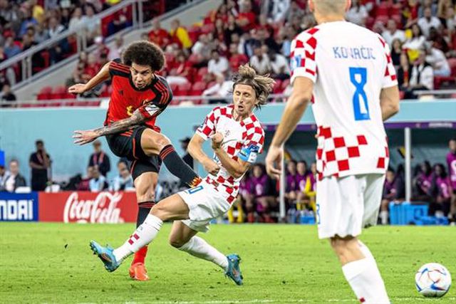 Witsel diz adeus à seleção