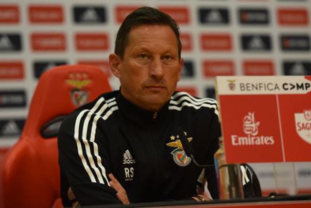 Schmidt quer «exibição de topo» frente ao Vitória e confirma um regresso