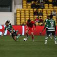 Sporting empata em Barcelos e fica 'mais longe' da Champions (veja o resumo)