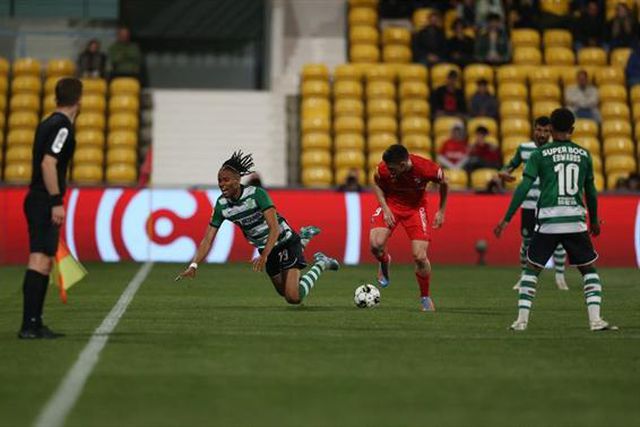 Sporting empata em Barcelos e fica 'mais longe' da Champions (veja o resumo)