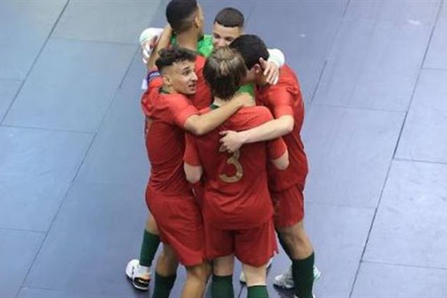 Sub-19 goleiam Eslováquia em Fafe