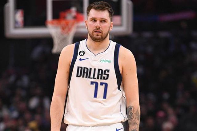 Doncic acusou os árbitros de estarem comprados e foi multado (vídeo)