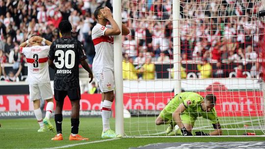 Estugarda e Tiago Tomás caem para a zona de descida