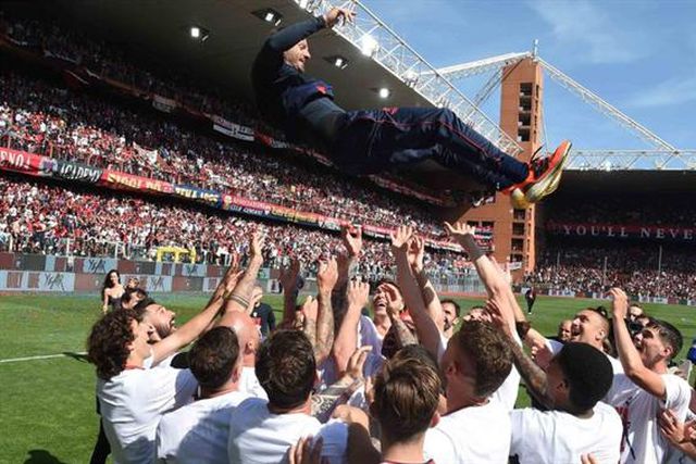 Um ano depois: Génova regressa à Serie A (vídeo)