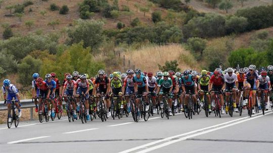 WorldTeams pagam formação de ciclistas