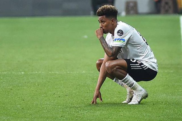 Premier League chama por Gedson