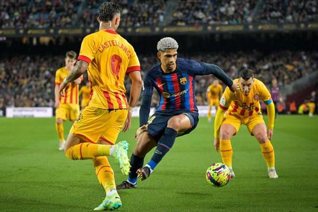 Barcelona deixa Real Madrid a 13 pontos mesmo sem vencer Girona