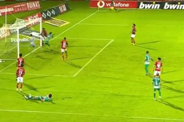 Rio Ave na frente com autogolo caricato (vídeo)