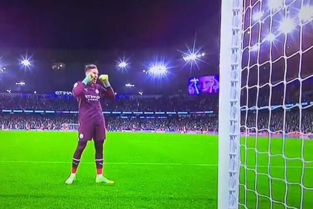A provocação de Ederson aos adeptos do Arsenal (vídeo)