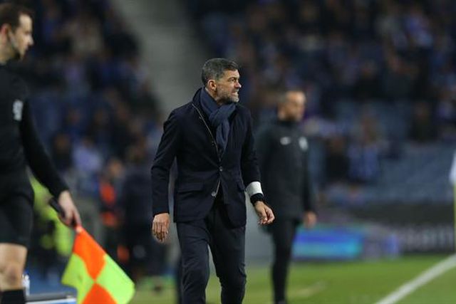 Duas baixas importantes: o onze provável do FC Porto para esta noite