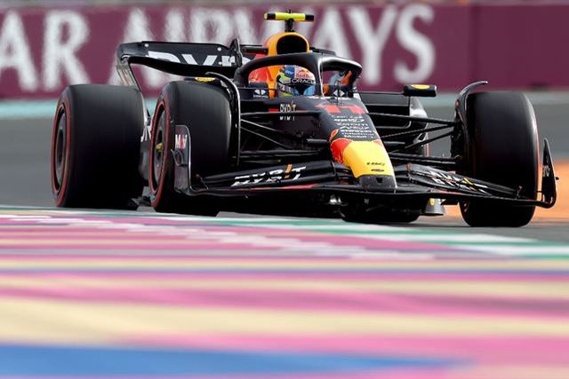 GP Arábia Saudita: Pérez na 'pole position'