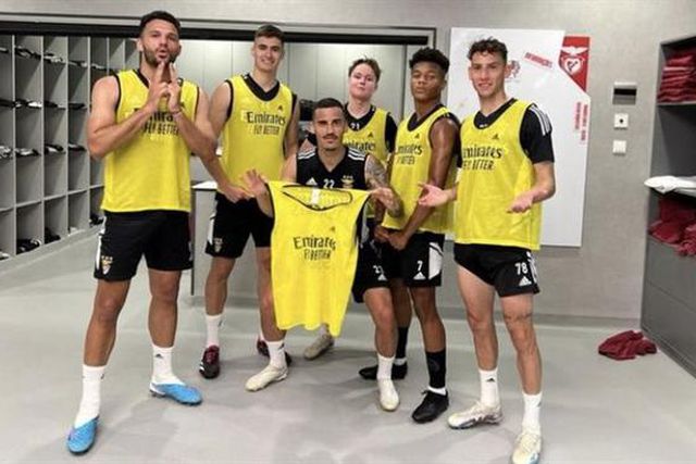 Mais um jovem chamado por Schmidt à equipa principal