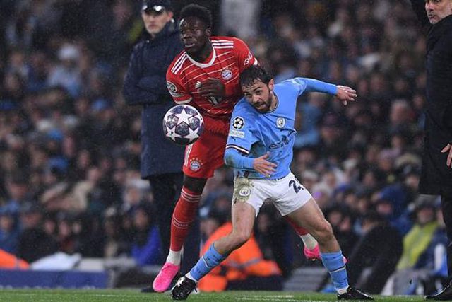 É por isto que Guardiola o adora: Como Bernardo ‘destruiu’ a defesa do Bayern (vídeo)