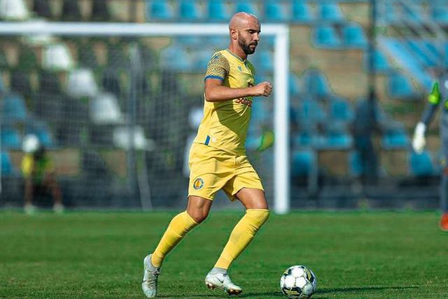 Campeão Petro renova com Pedro Pinto