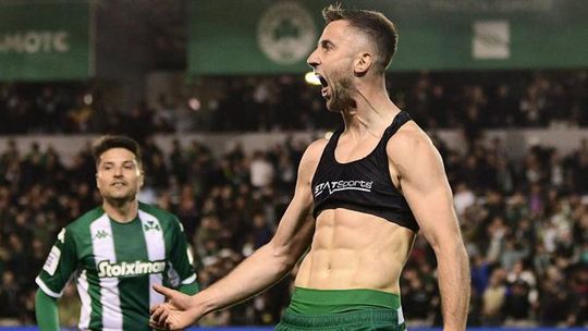 Panathinaikos vence dérbi de Atenas com golo de ex-Sporting (vídeo)