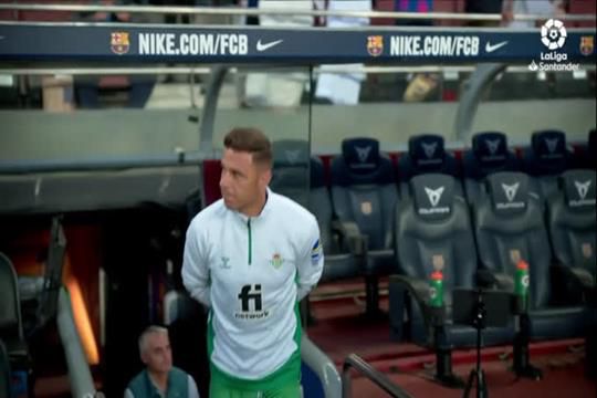 Joaquín recebido com ovação espantosa em Camp Nou