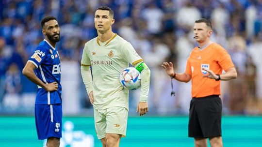 Al Nassr, de Ronaldo, perde com grande rival e pode ficar mais longe do líder