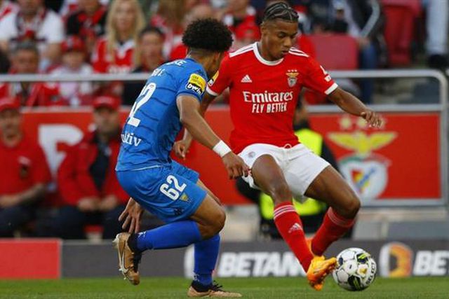 «São jogadores como Neres que fazem a diferença»