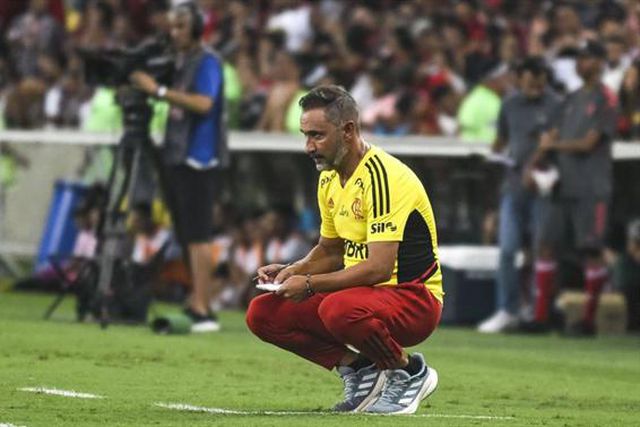 Recado para Vítor Pereira: «Esperamos que a época acabe melhor do que começou»