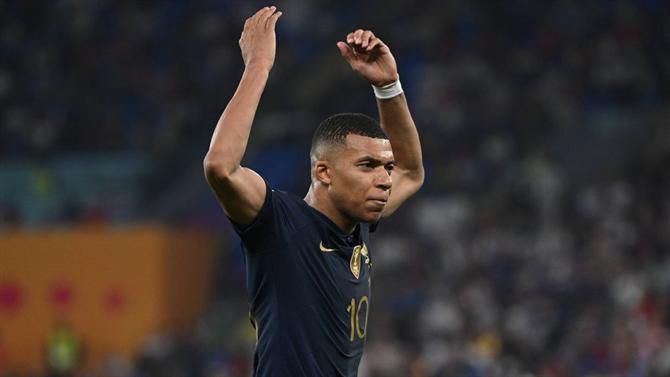 «Nem consigo imaginar a dimensão da carreira de Mbappé fora do PSG»