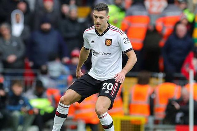 Dalot sobre Mourinho: «Foi determinante a maneira como essa conversa decorreu»