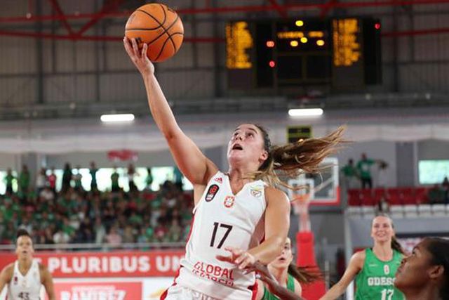 Benfica iguala final e vai discutir título feminino na ‘negra’