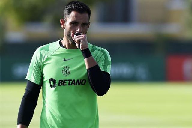 Adán destacado em Espanha