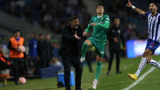 Sérgio Conceição expulso nos festejos do golo de Otávio (vídeo)