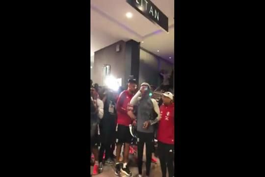 Jogadores do Peru e polícia espanhola em confrontos em Madrid