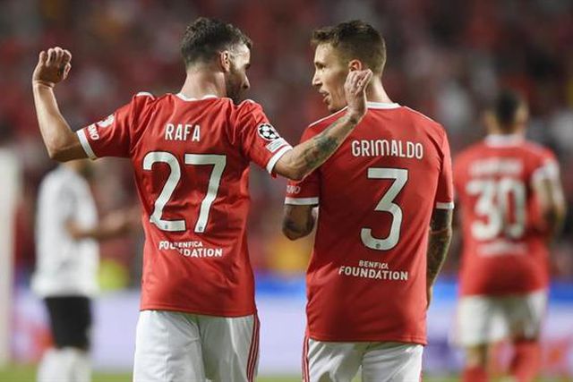 Operação renovação com quatro