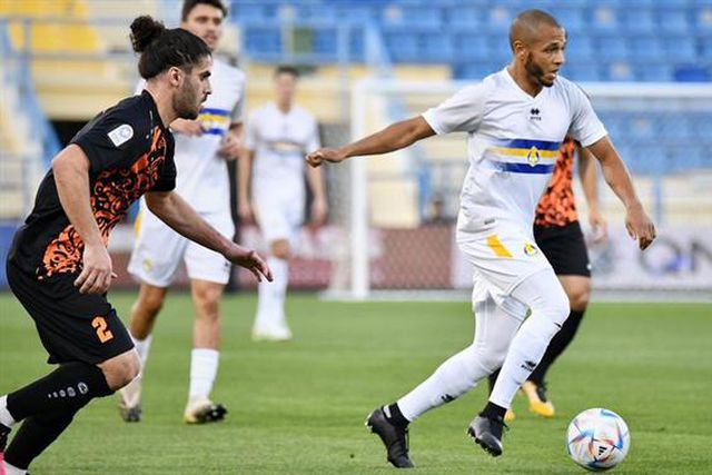 Golo e assistência de Ex-FC Porto no regresso de Pedro Martins às vitórias