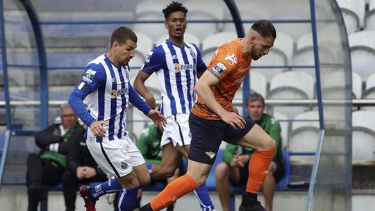 FC Porto B impõe empate ao líder