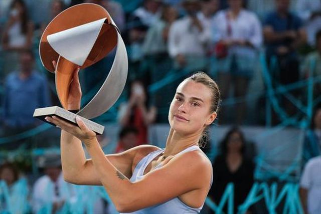 Sabalenka derrota Swiatek e vence Masters de Madrid