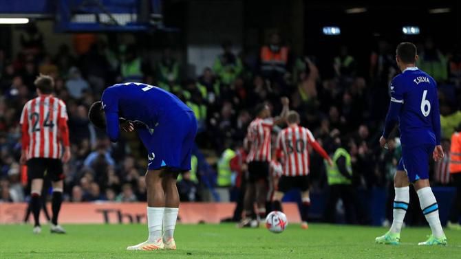 Félix substituiu Enzo na quinta derrota seguida para Lampard no Chelsea (veja os golos)