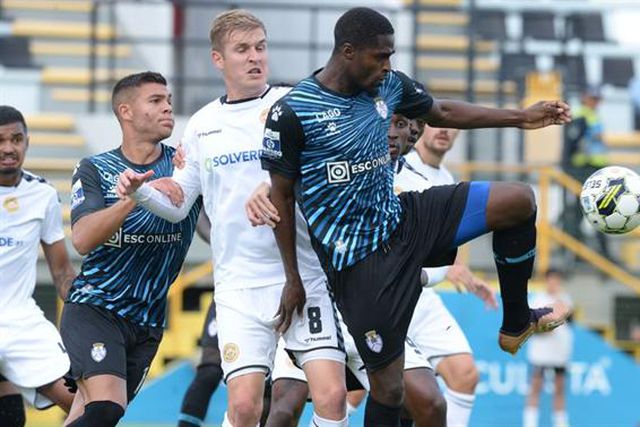 Nacional empata com Feirense e complica contas da permanência 